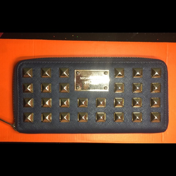 Michael Kors Handbags - Michael Kors Gold Studded Hamilton Wallet Navy